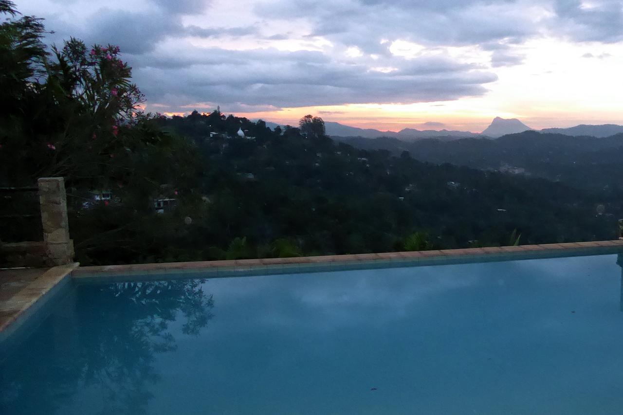 390 Villa Vista Κάντι Εξωτερικό φωτογραφία
